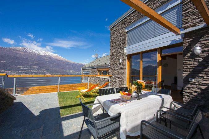 Paradiso Del Lago Bellano Bagian luar foto